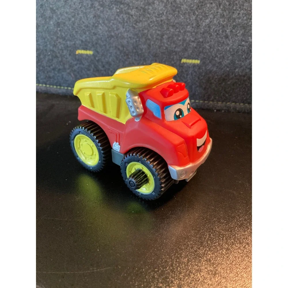 Hasbro Tonka Chuck & Friends Red Yellow Smiling Dump Truck Toddler Toy Works!